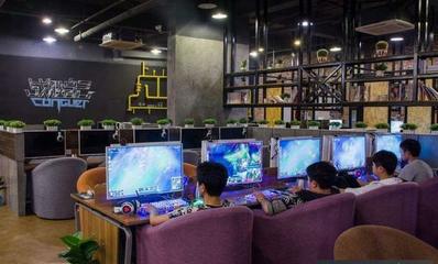 網吧為何寧愿流失顧客，也不愿幫客人安裝游戲？揭秘背后的真相